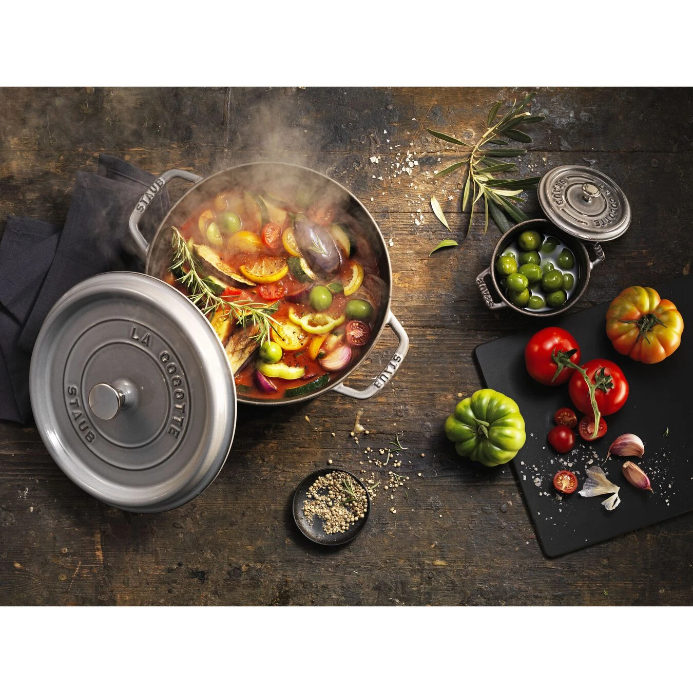 Staub Gietijzeren Braadpan 28 Cm / 6,75 L, Rond, Grafietgrijs 7 Staub Gietijzeren Braadpan 28 Cm / 6,75 L, Rond, Grafietgrijs - Afbeelding 5