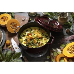 Staub Gietijzeren Braadpan 26 Cm / 5,25 L, Rond, Grenadine Rood -Heet Kook Verkoop 424422049