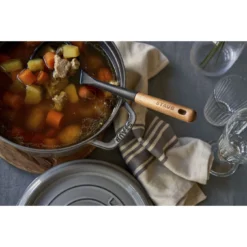 Staub Gietijzeren Braadpan 24 Cm / 3,8 L, Rond, Grafietgrijs -Heet Kook Verkoop 424424407