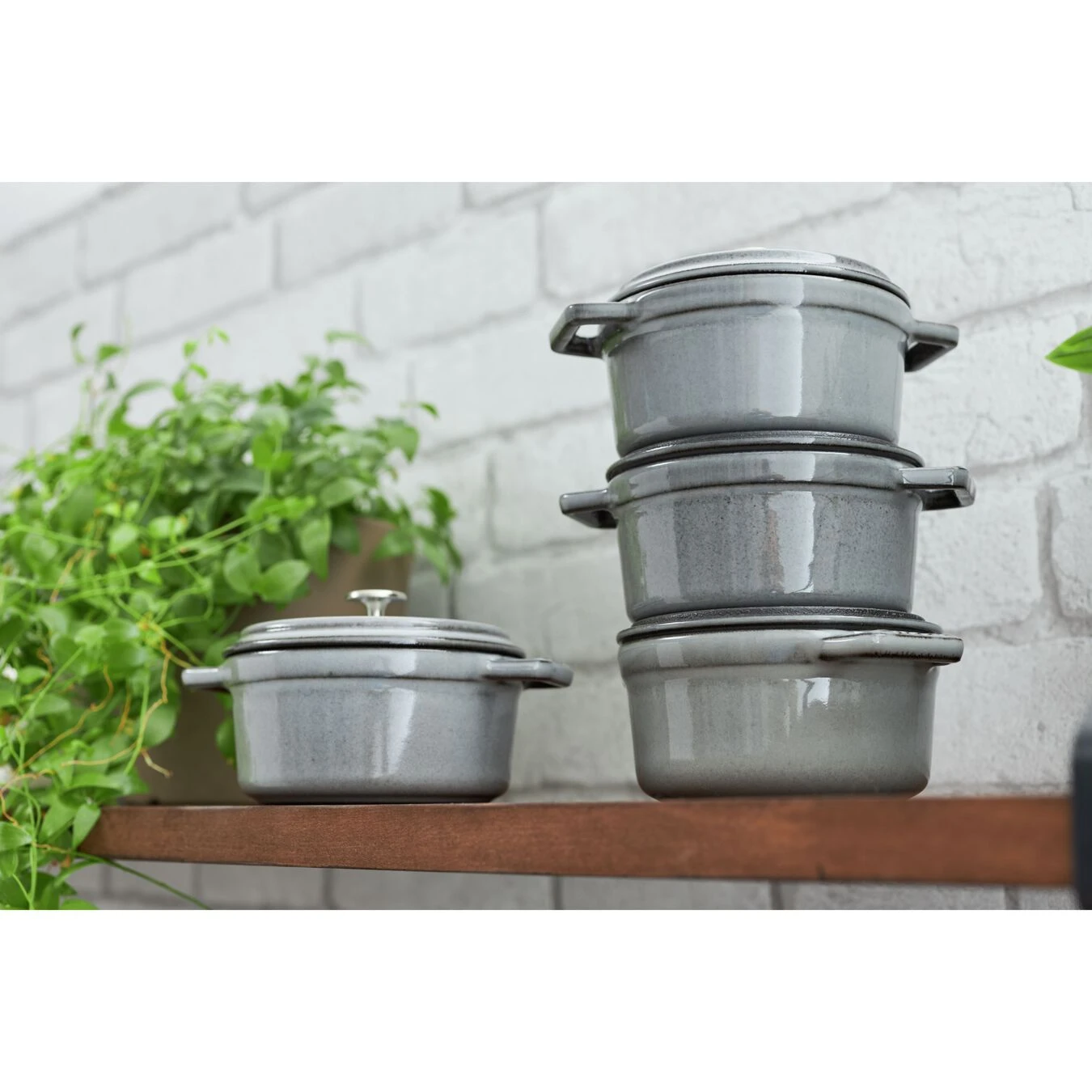 Staub Gietijzeren Braadpan 14 Cm / 800 Ml, Rond, Grafietgrijs 7 Staub Gietijzeren Braadpan 14 Cm / 800 Ml, Rond, Grafietgrijs - Afbeelding 5