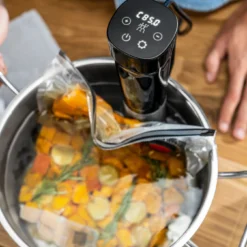 Zwilling Sous-vide Set Zwart -Heet Kook Verkoop sous vide black lifestyle closeup